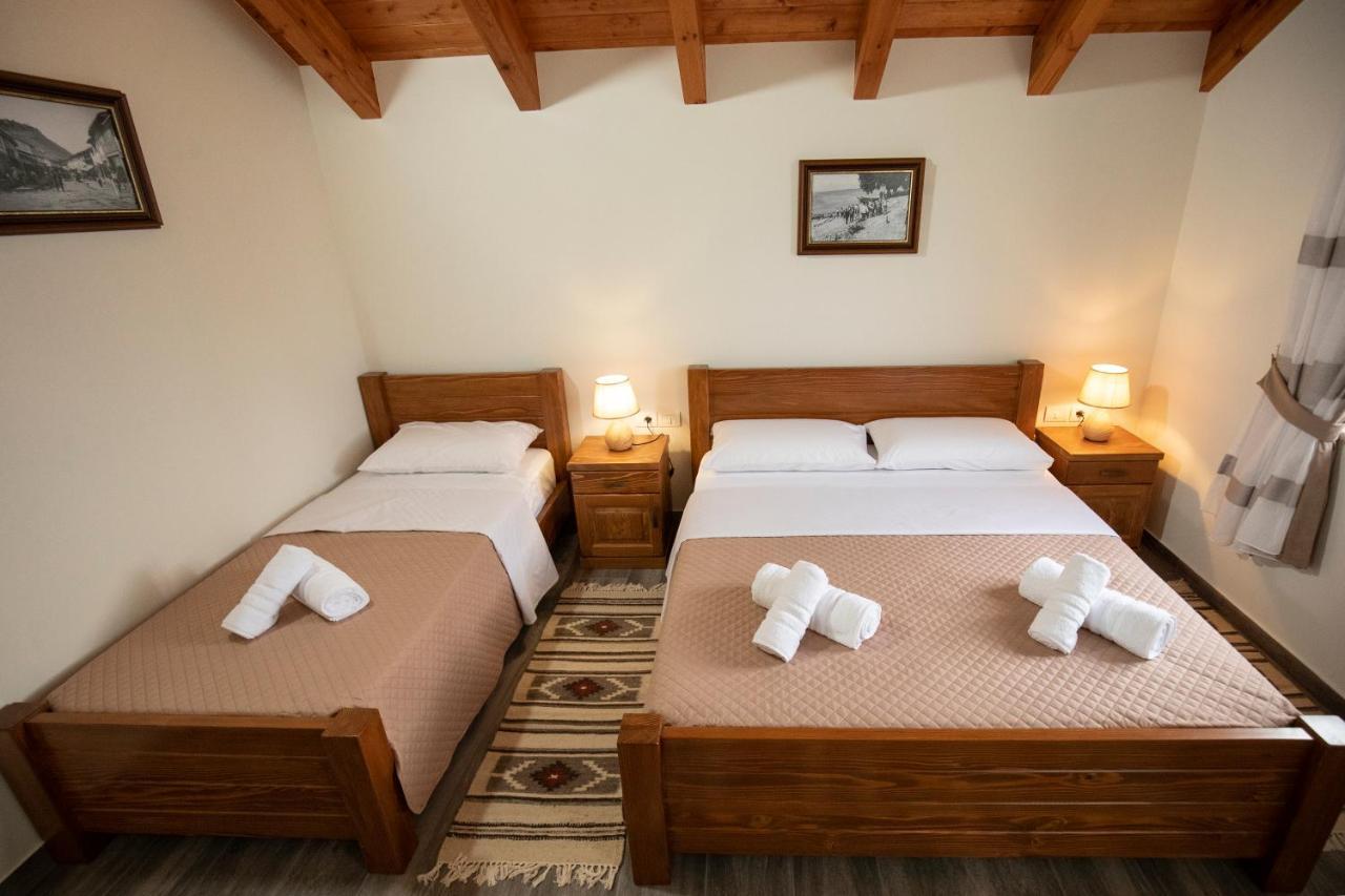 Xhuli Guesthouse Shkoder Bagian luar foto