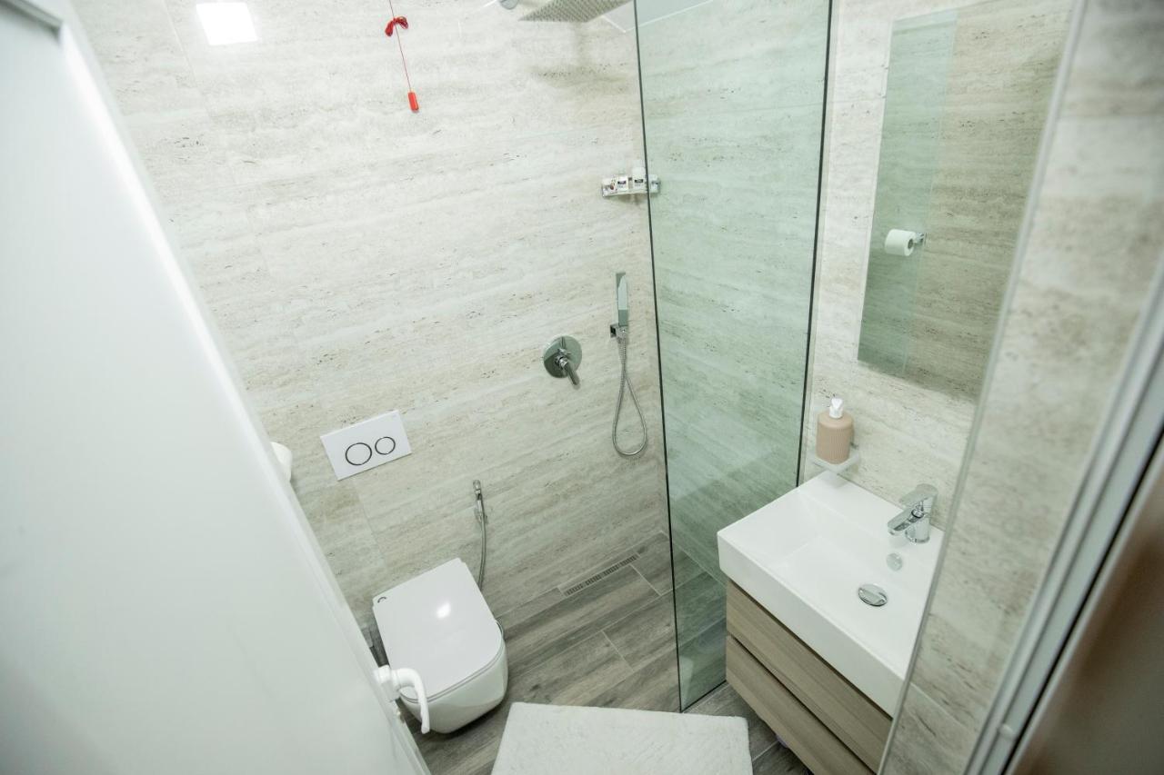Xhuli Guesthouse Shkoder Bagian luar foto