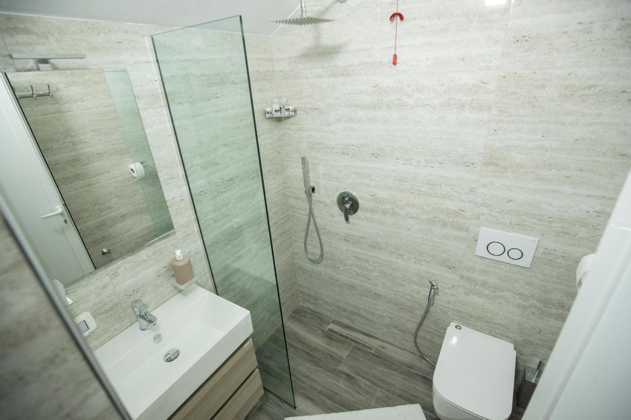 Xhuli Guesthouse Shkoder Bagian luar foto