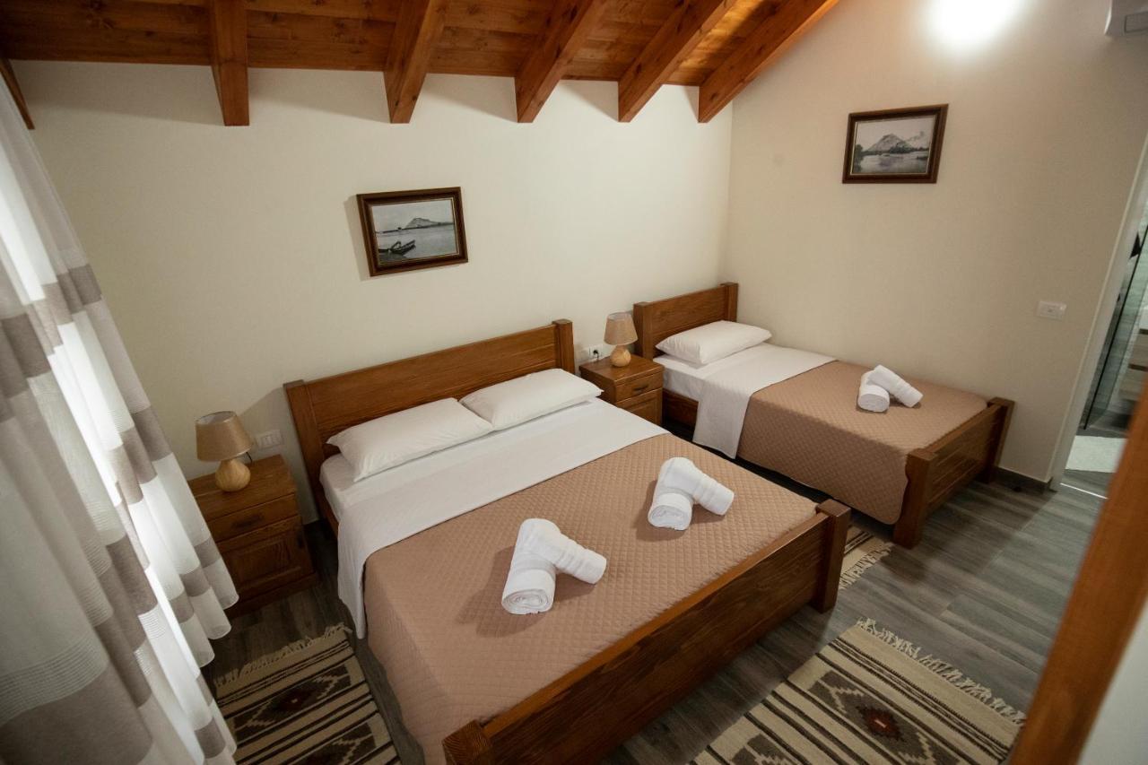 Xhuli Guesthouse Shkoder Bagian luar foto