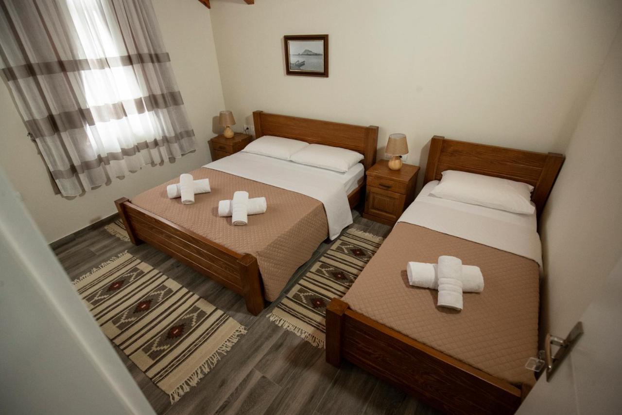 Xhuli Guesthouse Shkoder Bagian luar foto