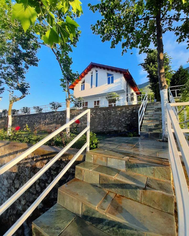 Xhuli Guesthouse Shkoder Bagian luar foto