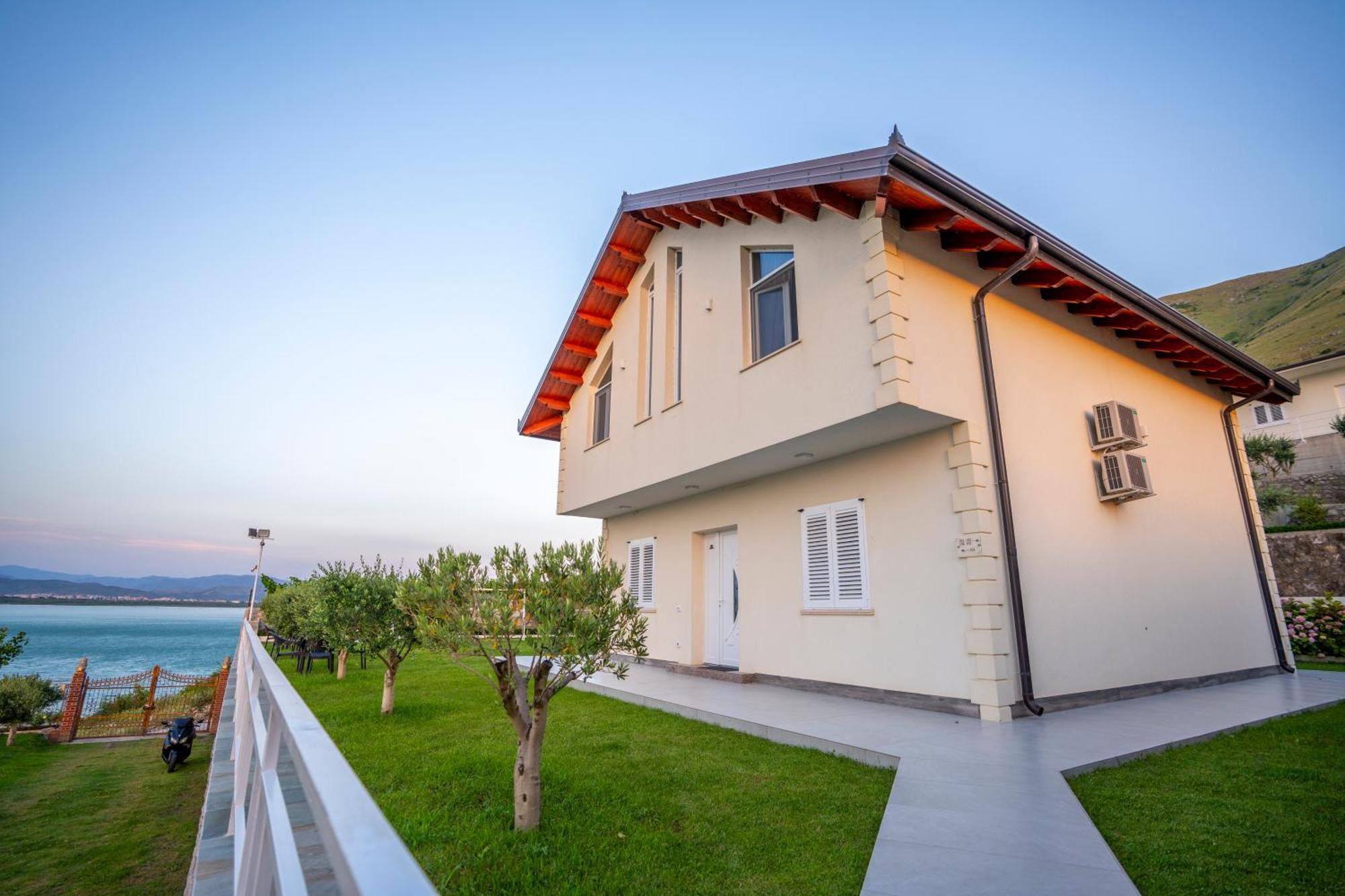 Xhuli Guesthouse Shkoder Bagian luar foto