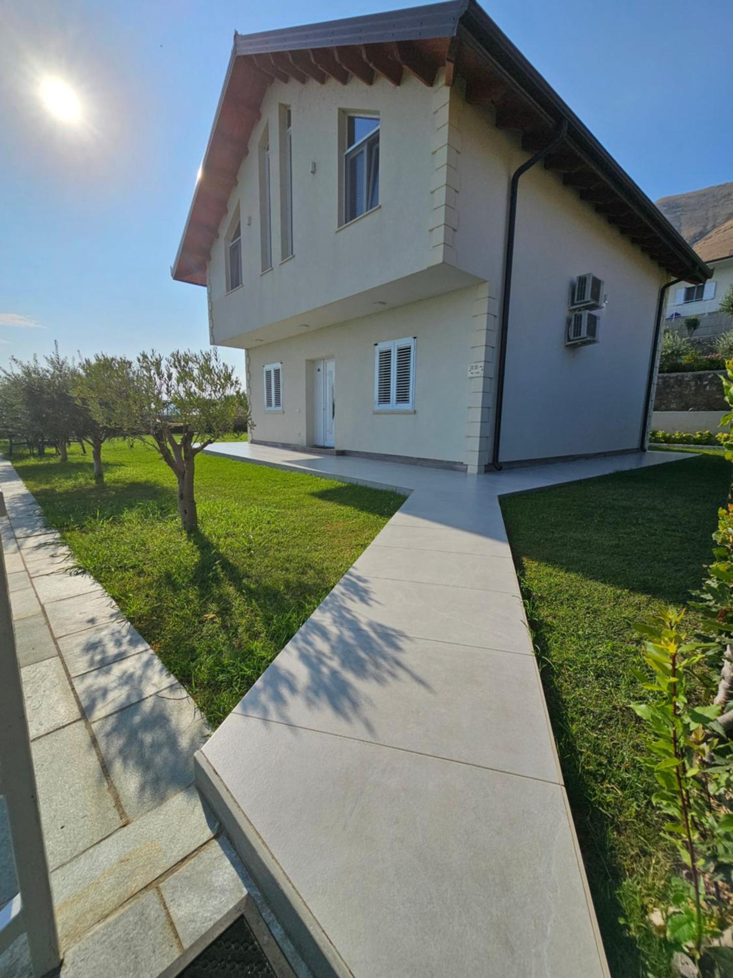 Xhuli Guesthouse Shkoder Bagian luar foto